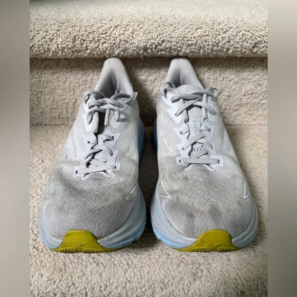 HOKA Clifton 9 - Picture 2 of 6